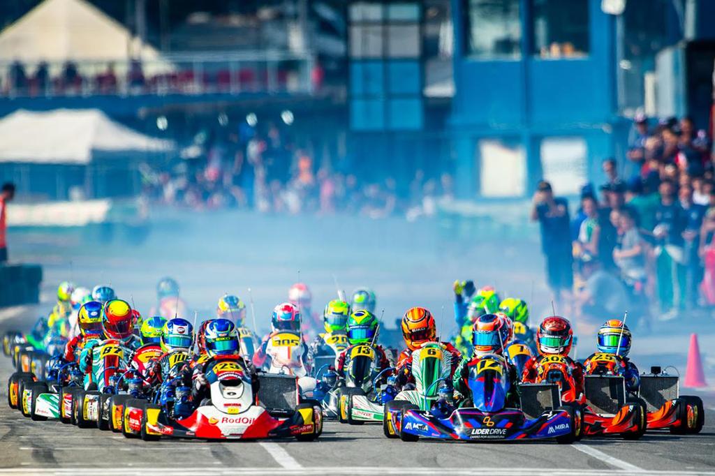 Miguel Silva Largou da pole posision na estreia com CRG na OKN Junior (Foto: Leonardo Dias)