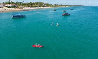 Praia do Francês se destaca com suas águas cristalinas e várias opções de lazer (Thiago Sampaio/Agência Alagoas)