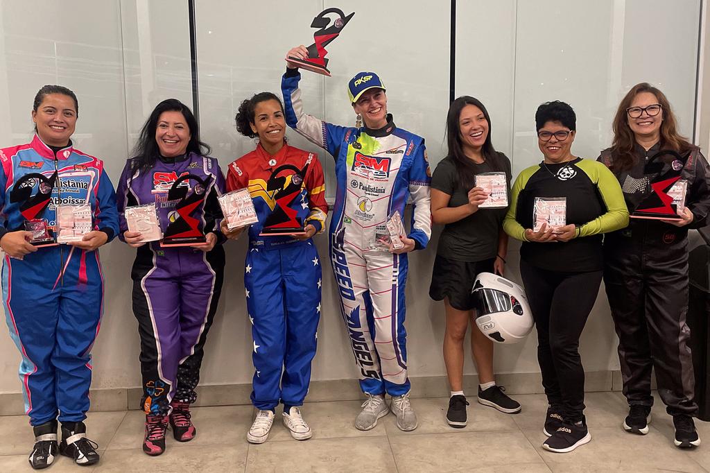 As mulheres festejaram o seu mês com muita alegria e competência (Foto: Felipe Merichelli)
