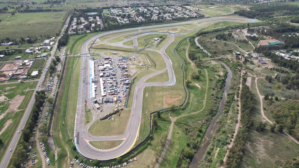 Vista aérea do Autódromo Municipal Juan Manuel Fangio, em Rosário (TCR South America Banco BRB)
