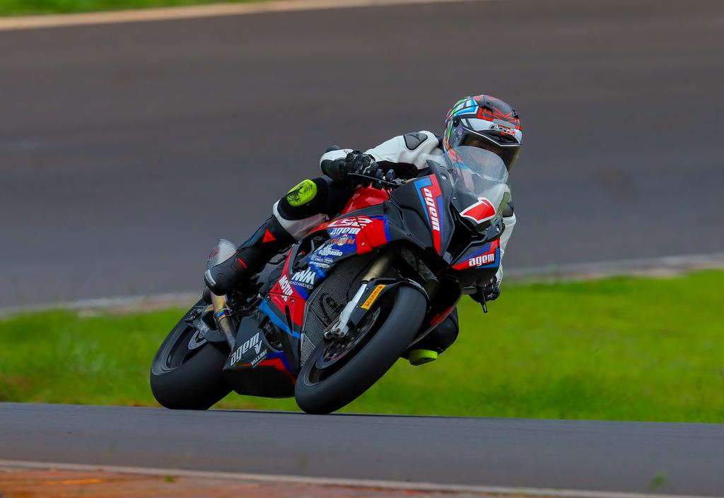 Bicampeão, Ramiro Gandola larga na pole da GP1000 na rodada dupla (MOTO1000GP/Grelak Comunicação)