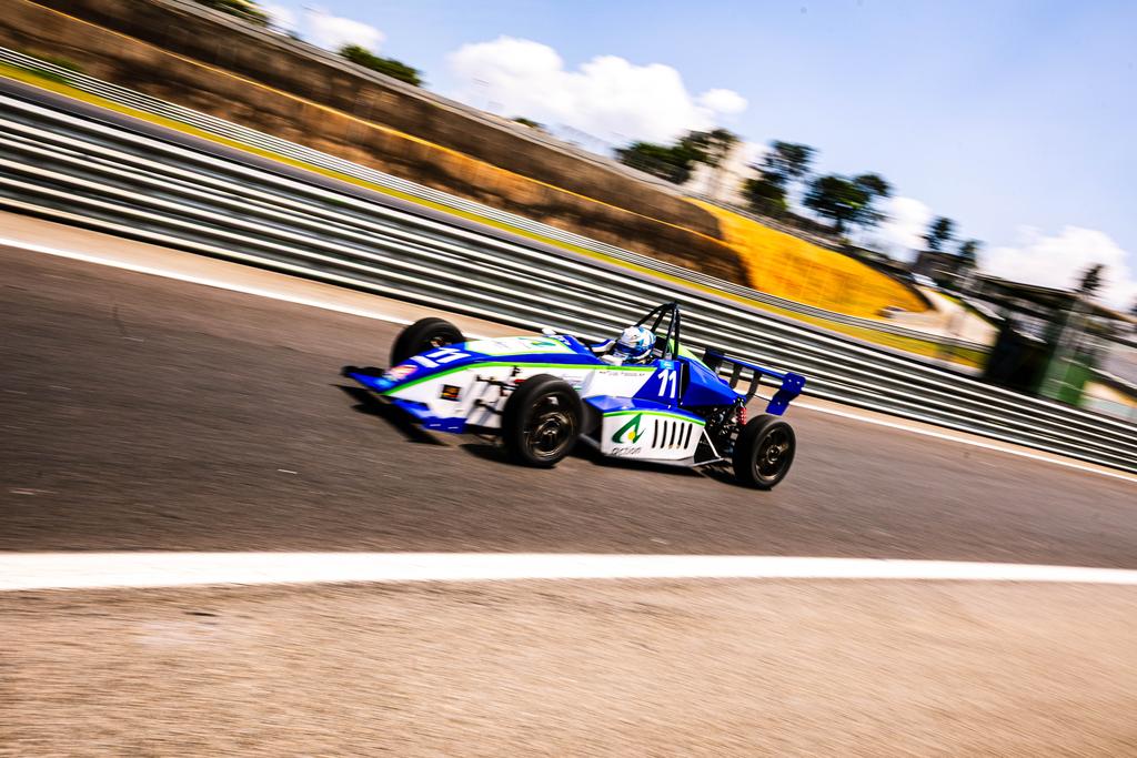 Lucas Freitas a bordo do #11 da San Race (Everton Eifert / VG3)