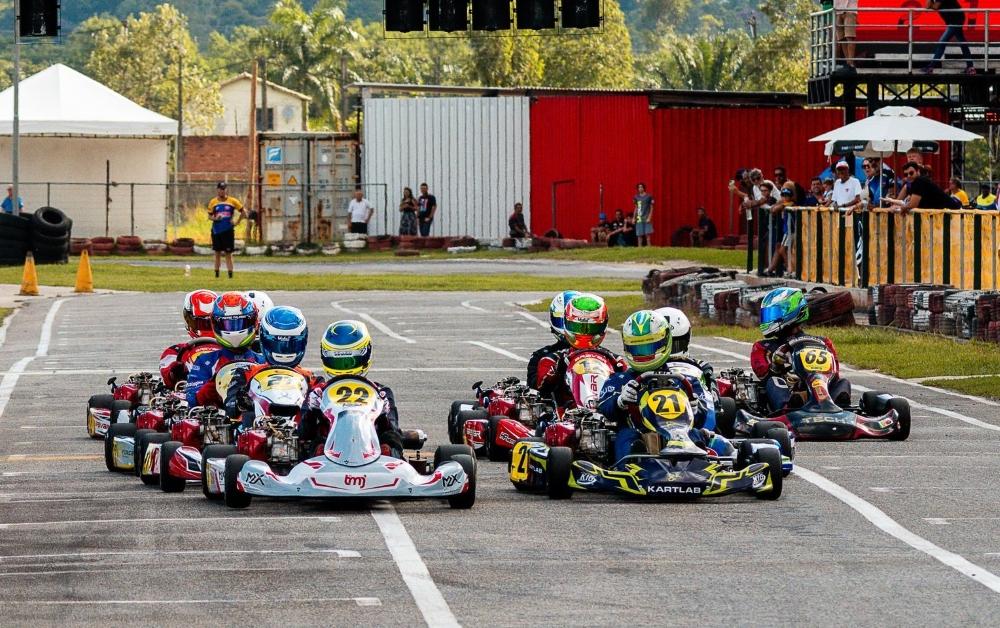 Rodada do Carioca movimenta o Kartódromo de Guapimirim neste sábado (Léo Almeida)