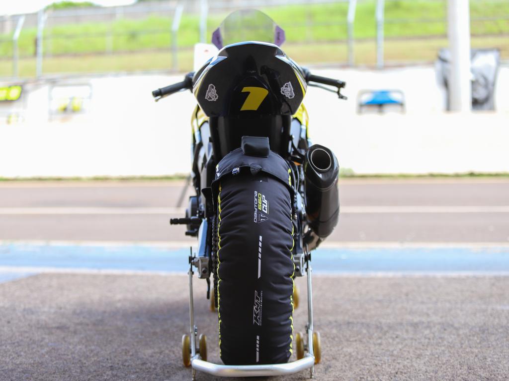 Os coberturas de pneus fazem parte de kit que será entregue aos pilotos (MOTO1000GP/Grelak Comunicação)