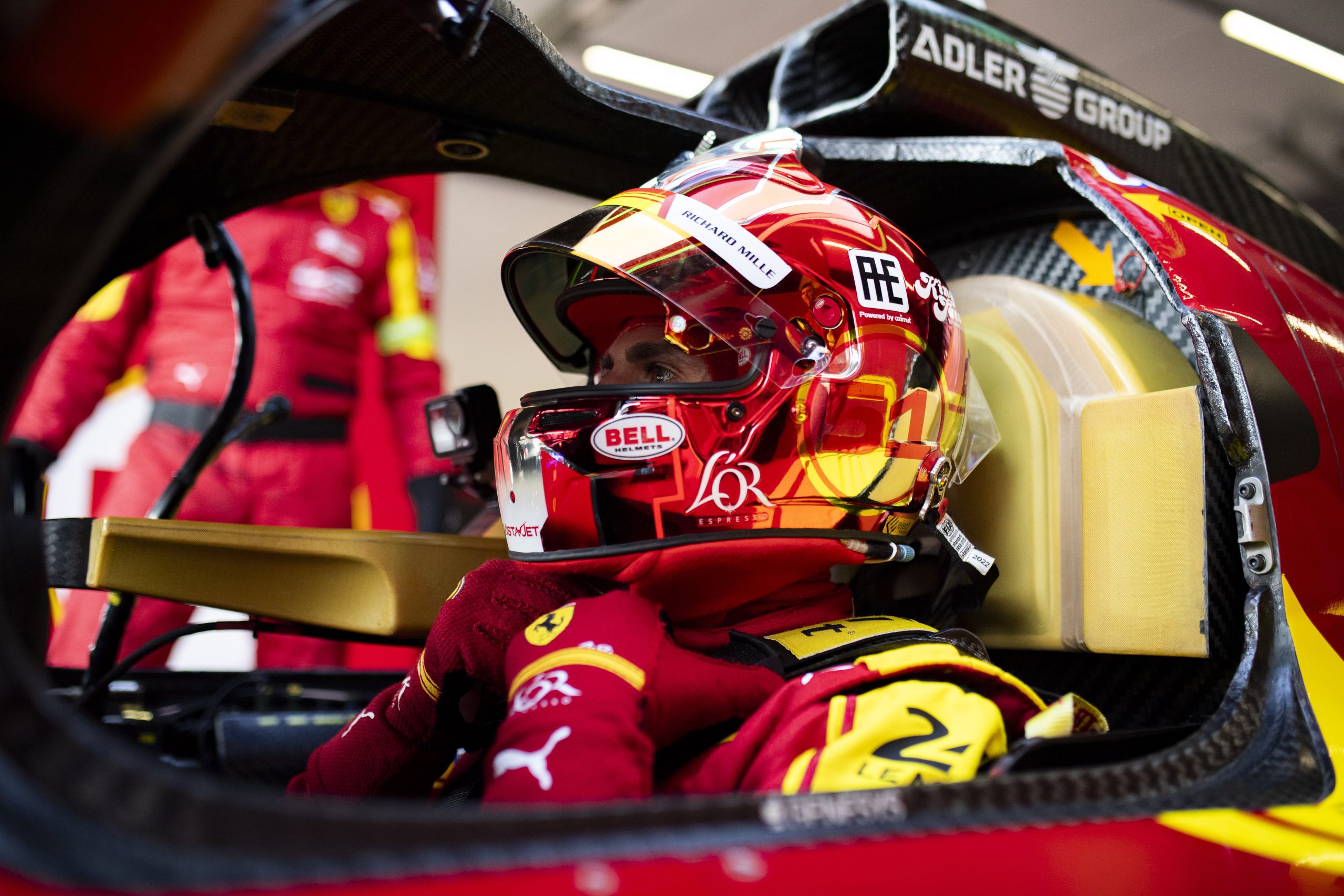 GIOVINAZZI Antonio (ita), Ferrari AF Corse, Ferrari 499P #51, hipercarro, retrato, cockpit, garagem, box, durante as 6 Horas de Ímola 2025, 2ª etapa do Campeonato Mundial de Endurance da FIA de 2025, de 18 a 20 de abril de 2025 no Autódromo Internacional Enzo e Dino Ferrari em Ímola, Itália - Foto Fabrizio Boldoni / DPPI