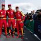 51 CALADO James (gbr), GIOVINAZZI Antonio (ita), PIER GUIDI Alessandro (ita), Ferrari AF Corse, Ferrari 499P #51, Hypercar, comemorando a pole position durante as 6 Horas de Imola 2025, 2ª rodada do Campeonato Mundial de Endurance da FIA 2025, de 18 a 20 de abril de 2025 no Autódromo Internazionale Enzo e Dino Ferrari em Imola, Itália - Foto Julien Delfosse / DPPI