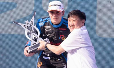Enzo Bedani e Carlos Lee, Diretor-Presidente da Hankook Tire Brasil (Rafael Gagliano/BRB Stock Car)