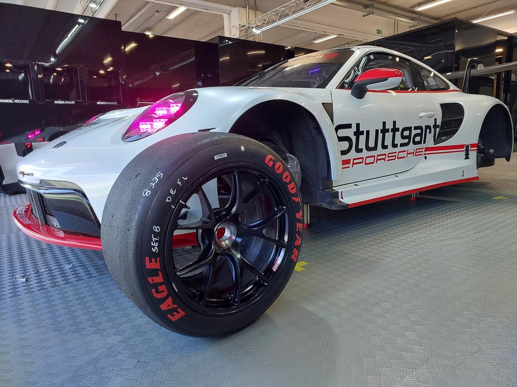Stuttgart Motorsport e Manthey Iron Dames realizam testes em Interlagos visando as 6 Horas de São Paulo