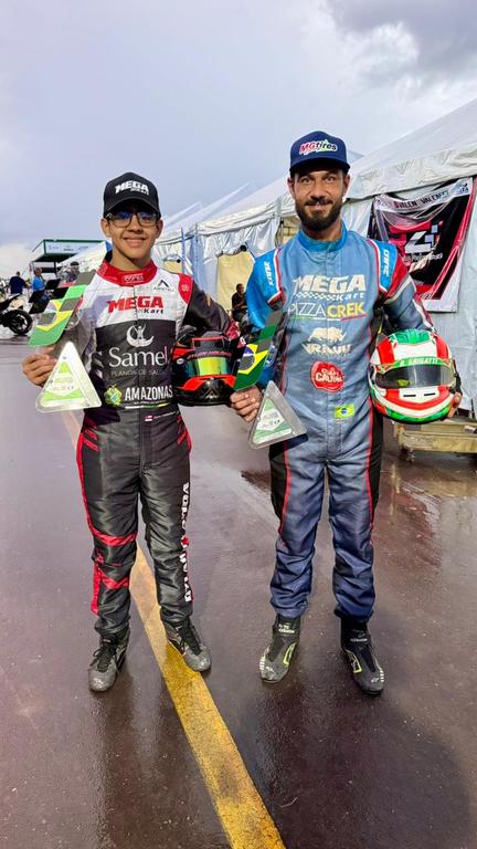 Dylan Holanda e Bruno Grigatti (Mega Kart)