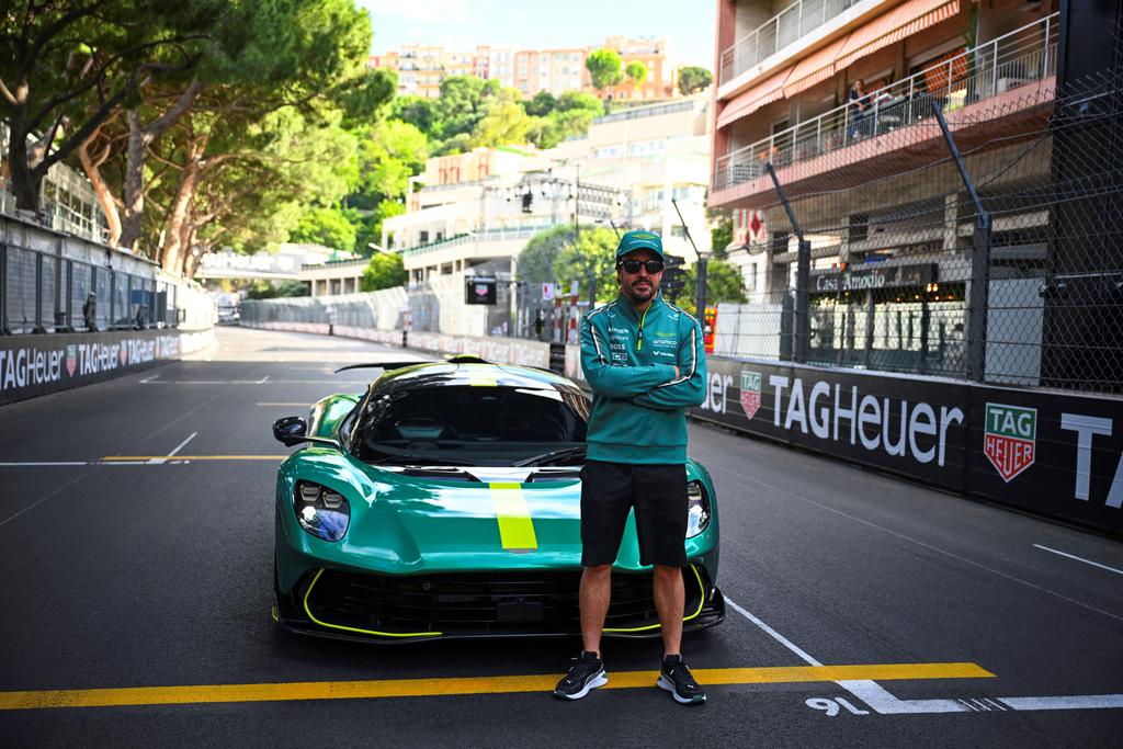 Aston Martin Valhalla fez estreia em Mônaco pilotado por Fernando Alonso (Aston Martin Lagonda)