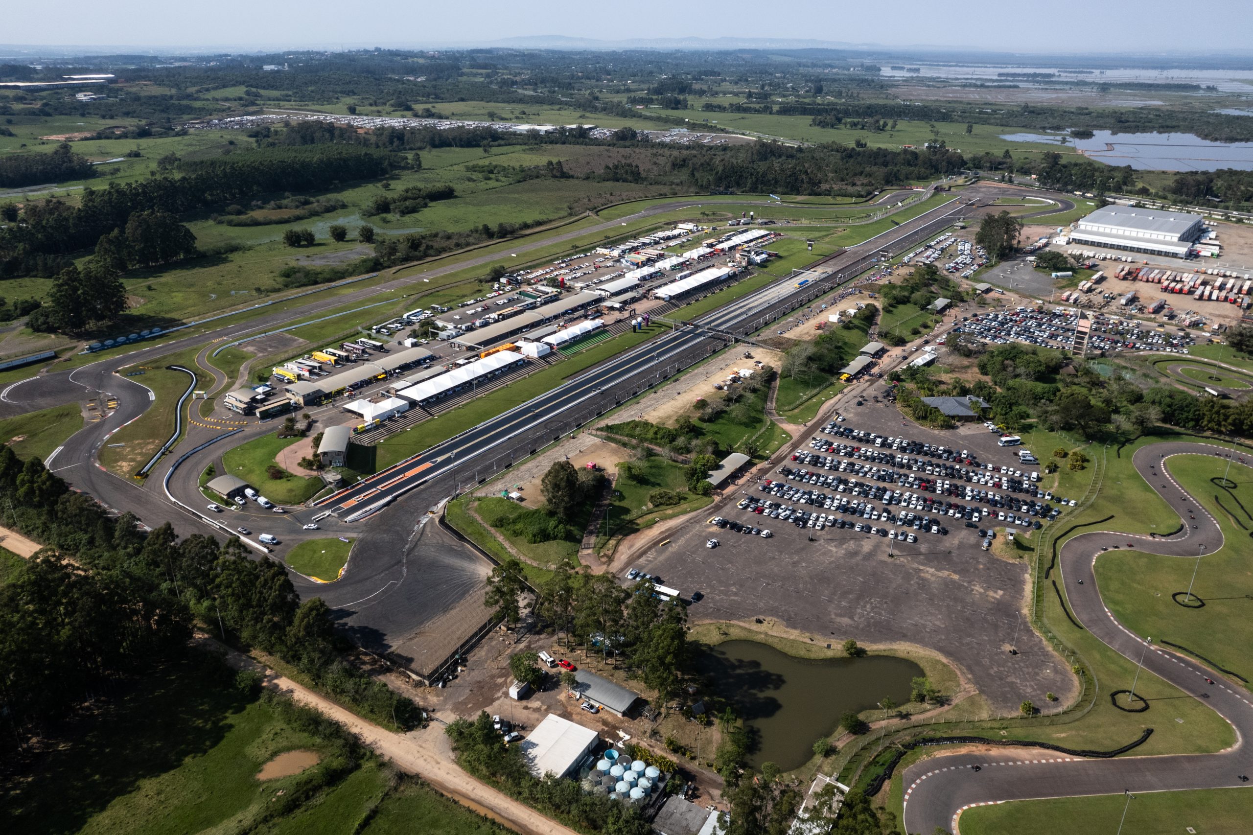 Pista mais curta do ano, o Velopark receberá 11 provas no próximo fim de semana (Duda Bairros/BRB Stock Car)