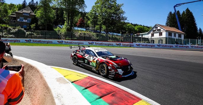 Para a Akkodis ASP Team, a rodada belga marcou um importante avanço: além de conquistar sua primeira pole position na categoria LMGT3, a equipe agora ocupa o terceiro lugar tanto na classificação de equipes quanto na de pilotos