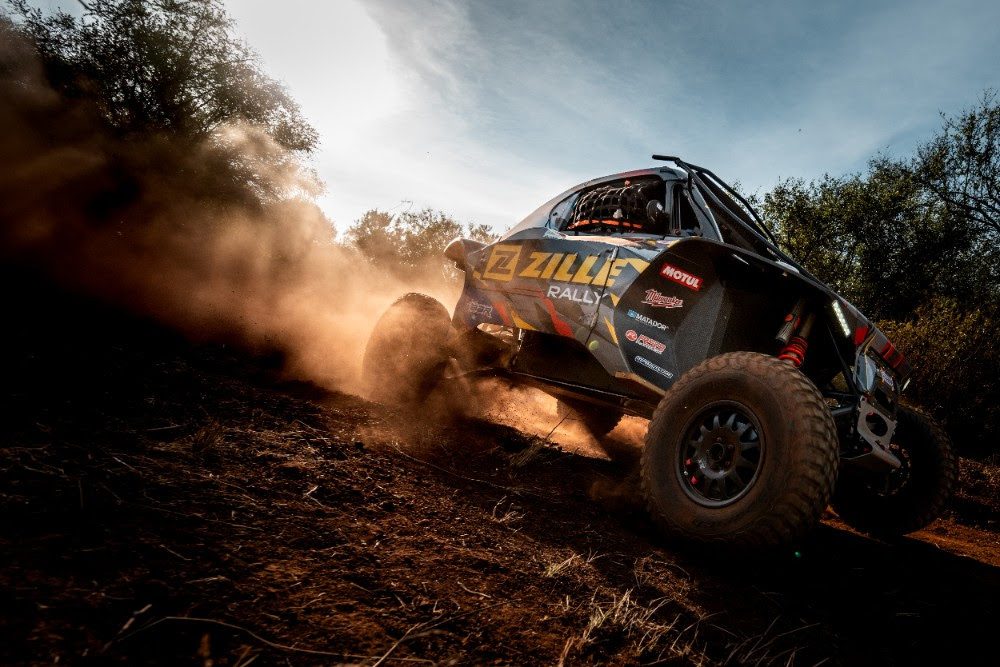 Lategan e Branch dominam o Rally Safari Sul-Africano e brilham na terceira etapa do Mundial de Rally-Raid