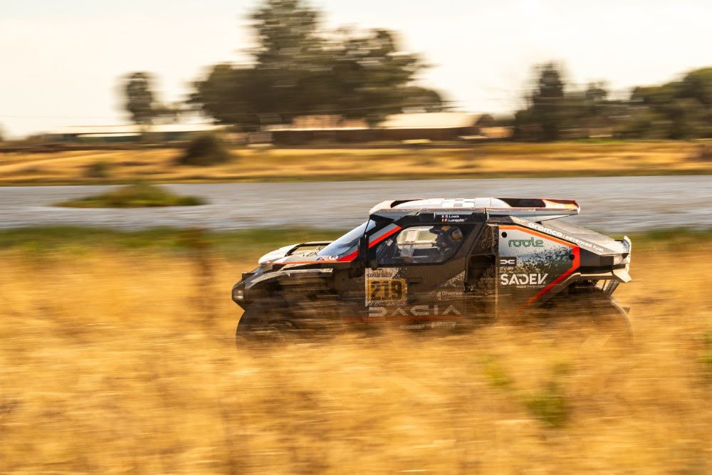 Rally Safari da África do Sul: Al Attiyah e Sanders brilham em dia decisivo
