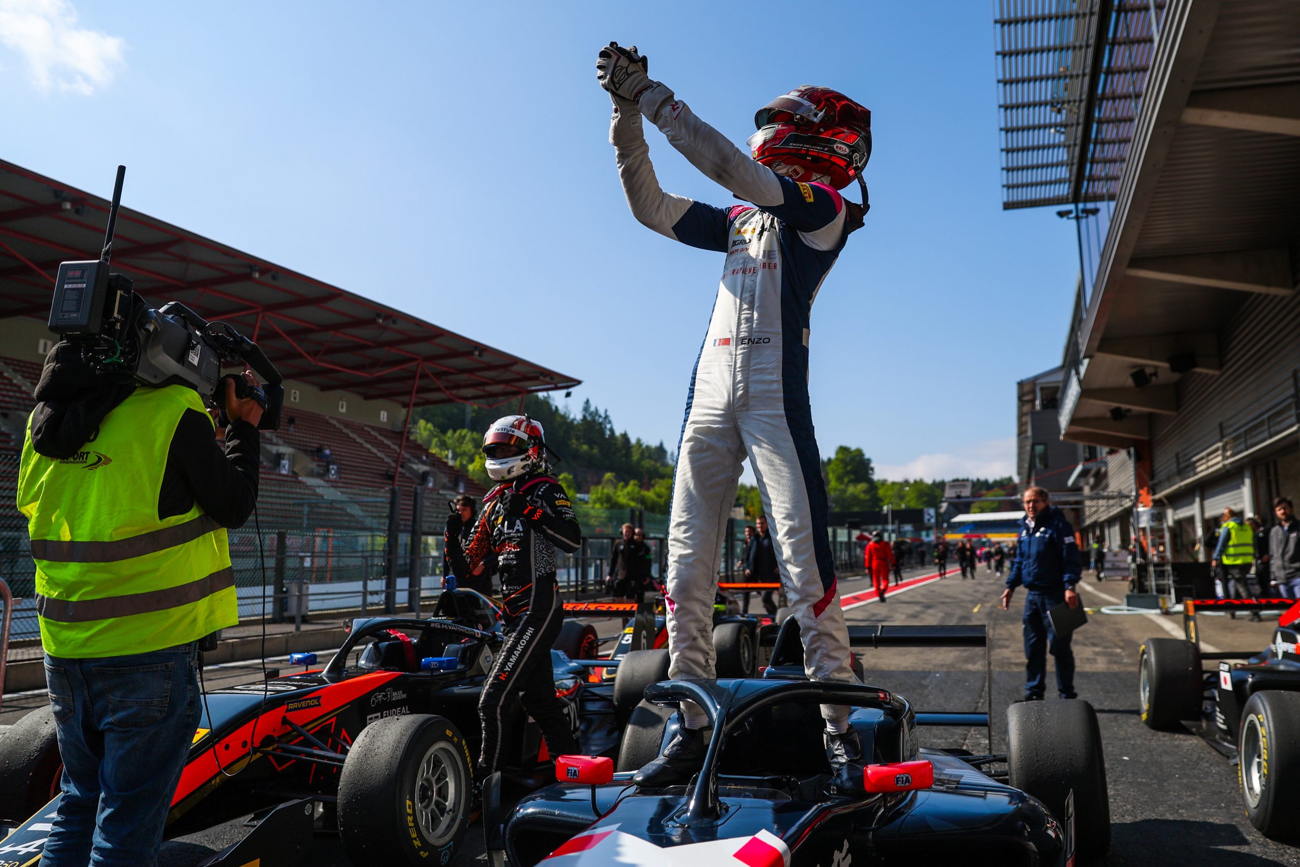 Enzo Deligny conquista vitória espetacular na Corrida 2 em Spa-Francorchamps