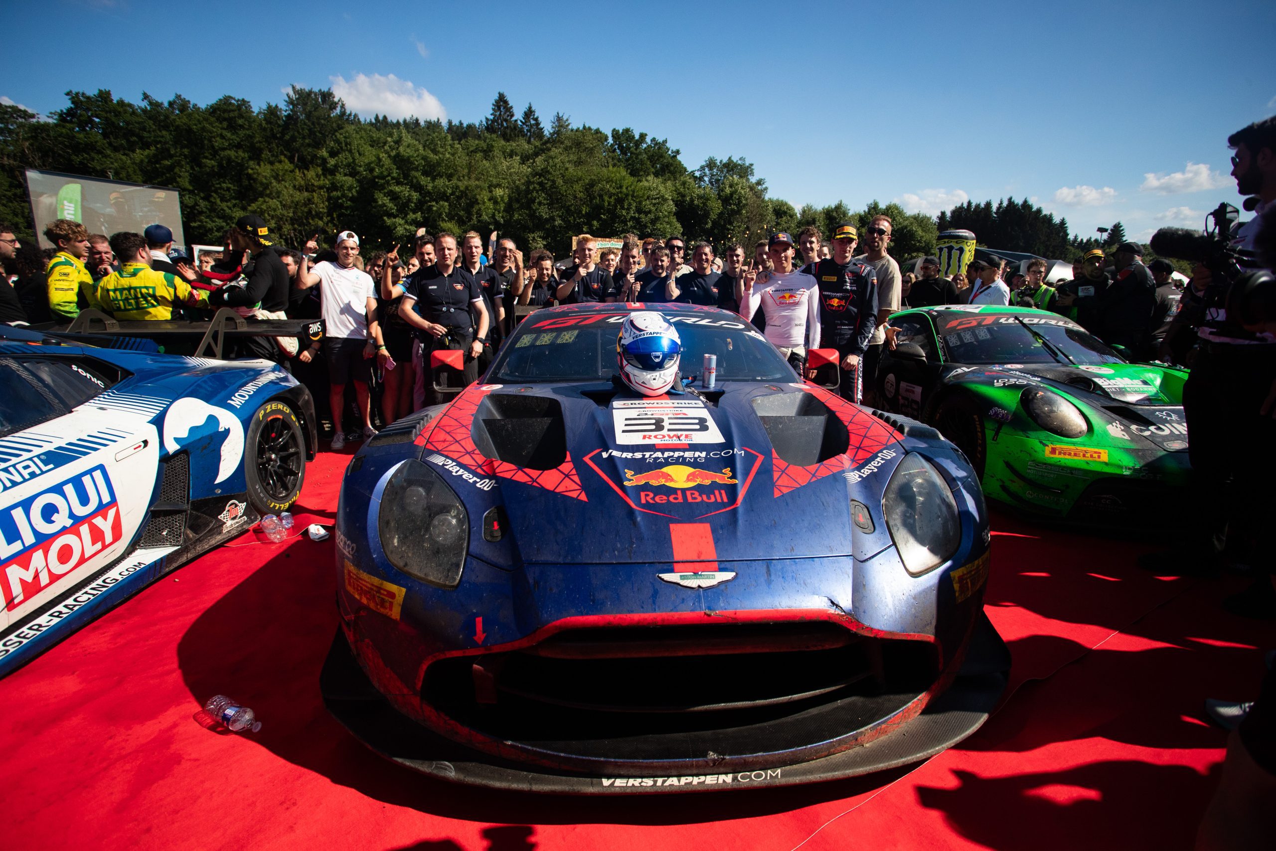 Aston Martin brilha em Spa com múltiplas vitórias de classe e desempenho histórico