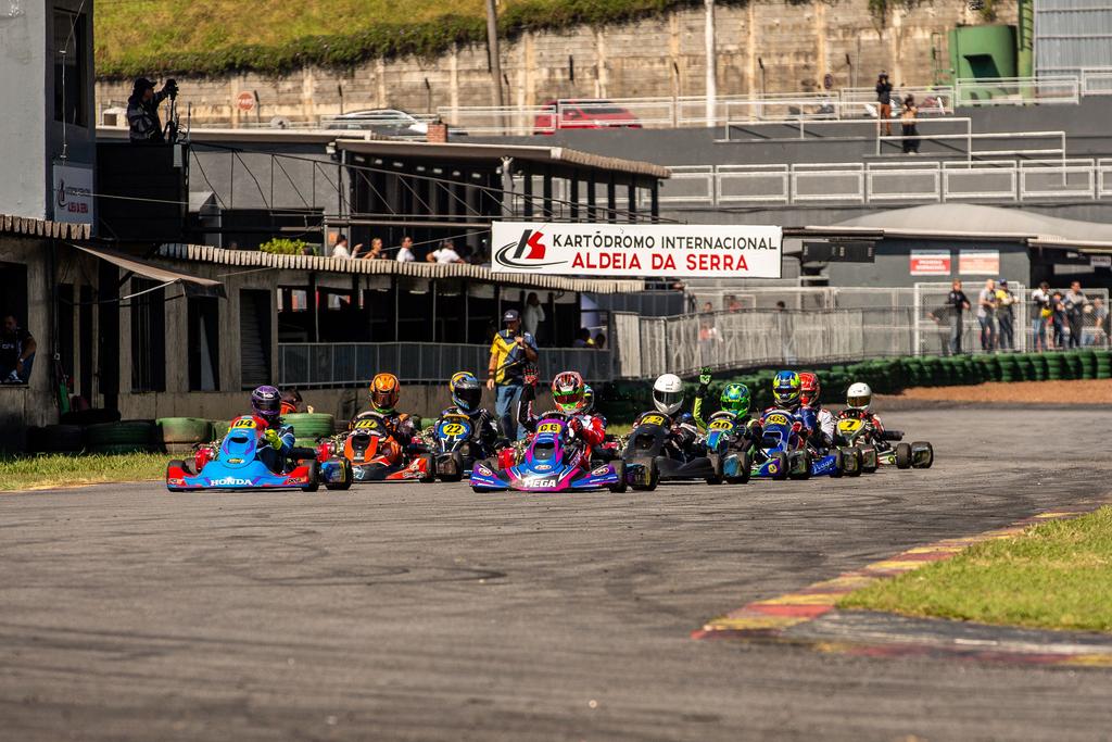 A F4 Novatos foi a categoria com o maior grid da etapa (Casal Motorsport)