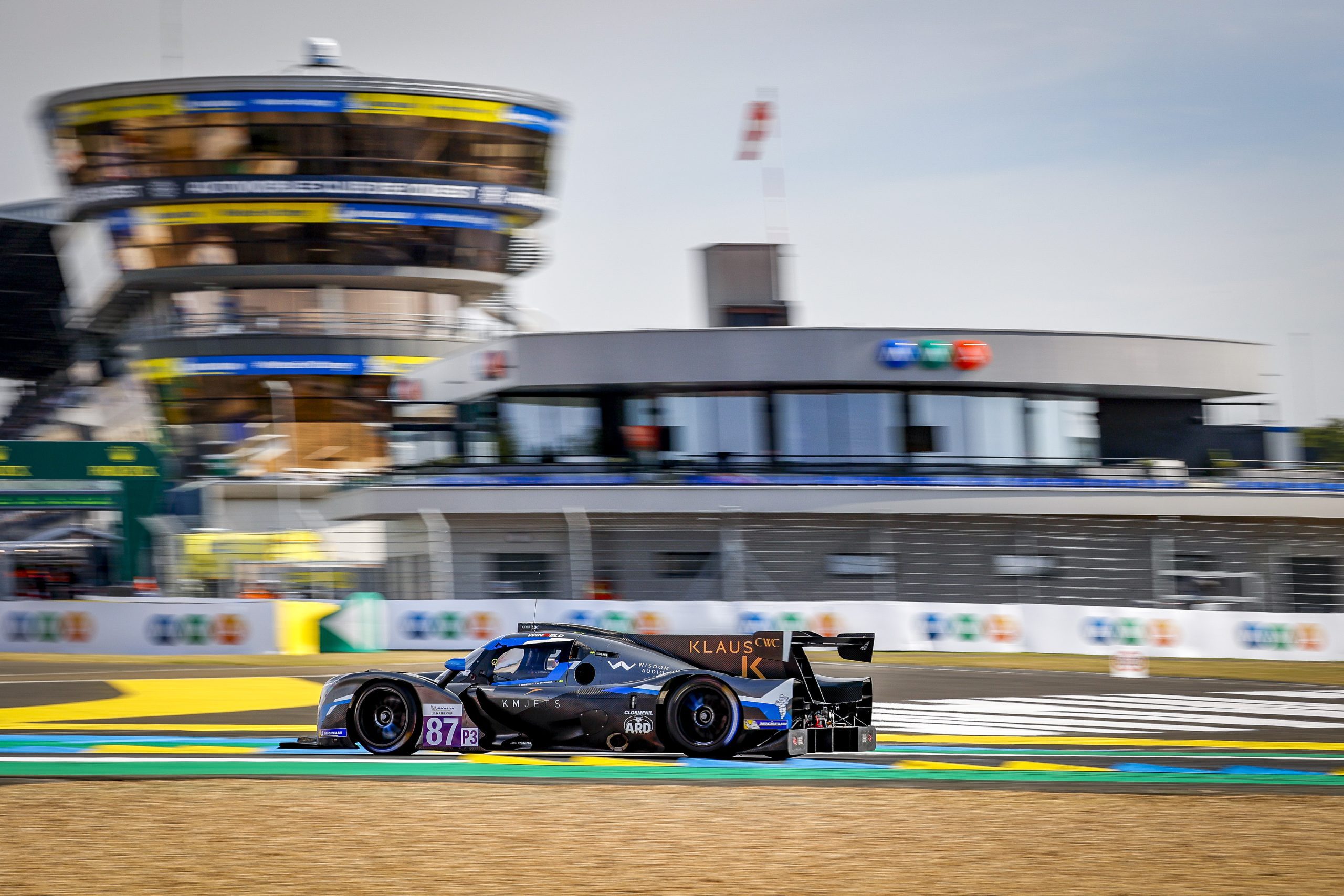 Road to le mans