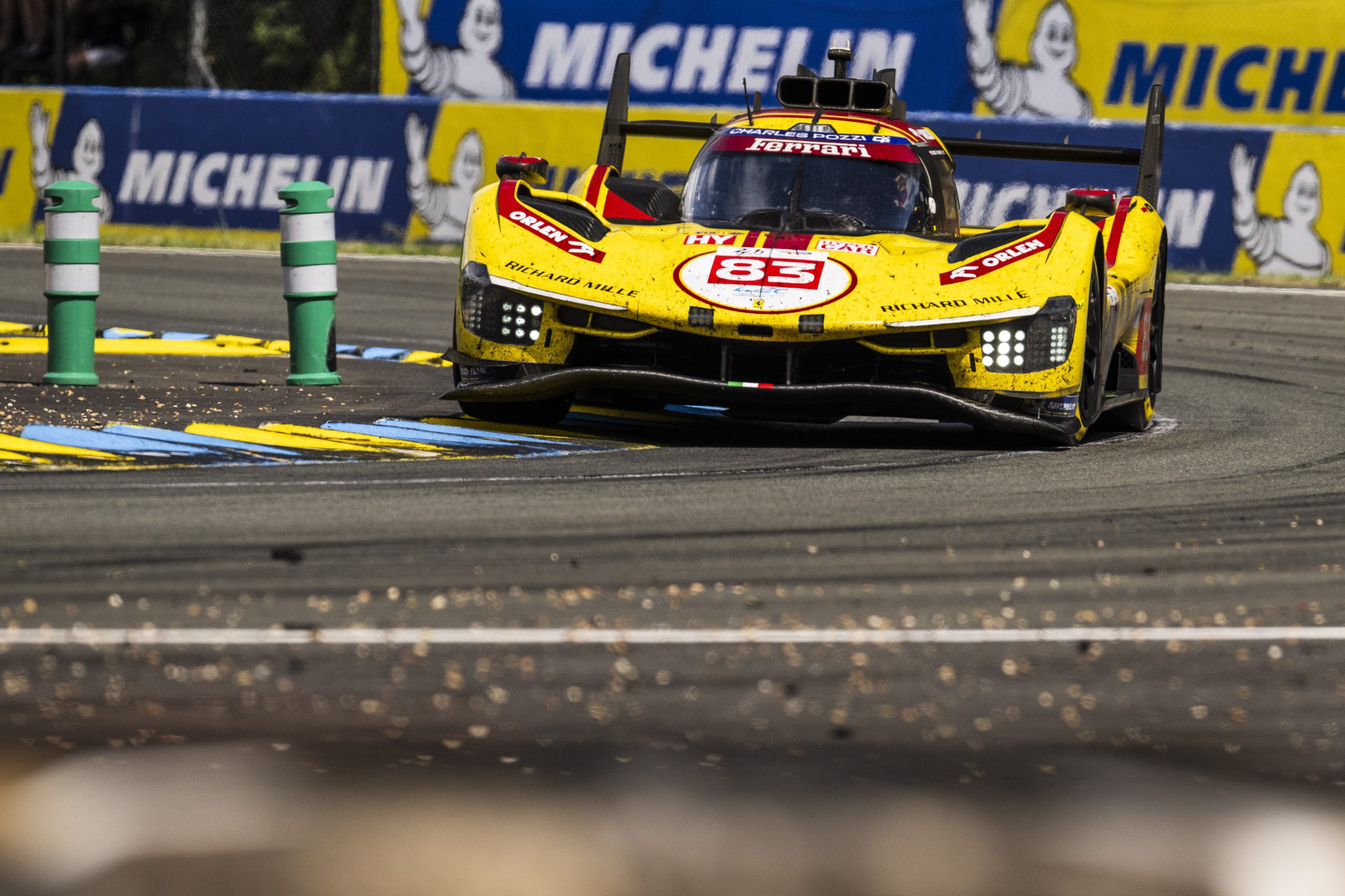 Ferrari #83 caminha rumo à glória em batalha tensa até o último minuto