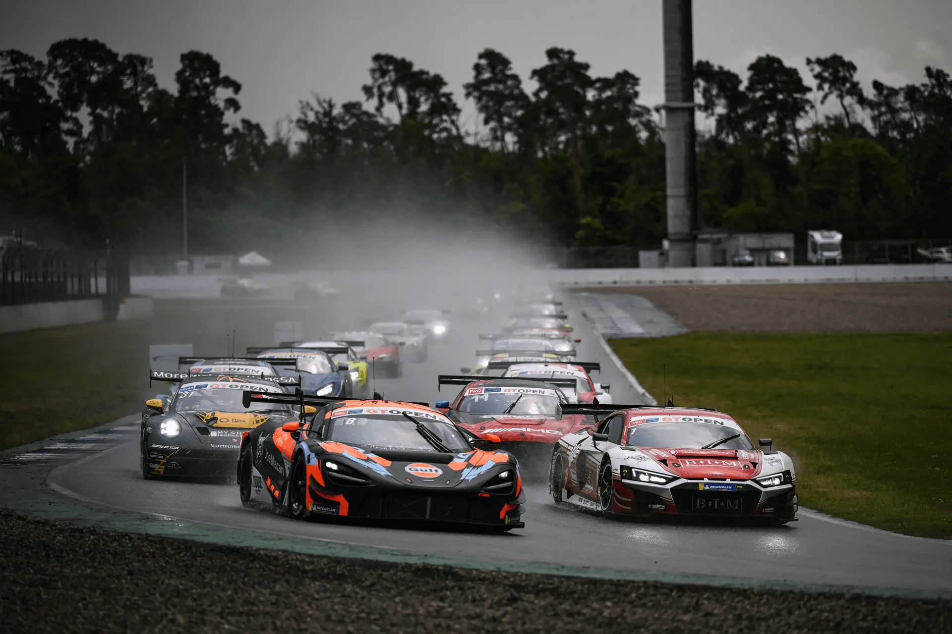 Fleming e Kirchhöfer conquistam vitória dupla com McLaren da Garage 59