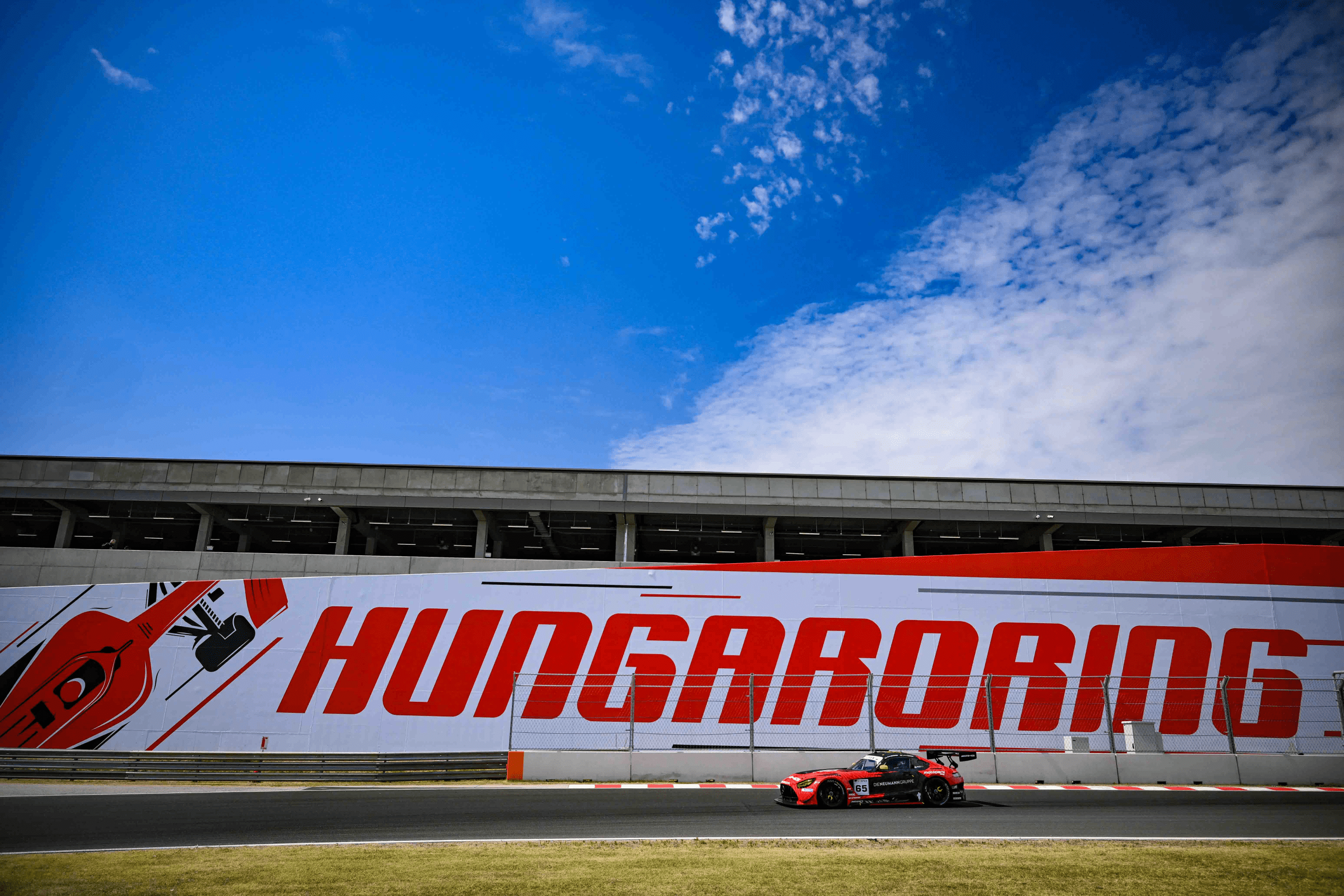 Mercedes do Motopark domina treinos livres no Hungaroring remodelado