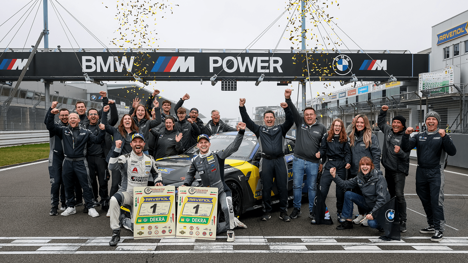 Wüstenhagen e Mijatovic conquistam o título da NLS 2025 com nove vitórias e marcam a história da FK Performance Motorsport