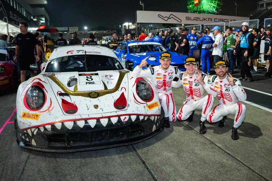 AO by Absolute Racing